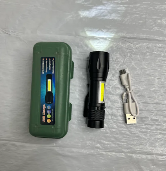 Mini Linterna LED Táctica Recargable – 300 lúmenes