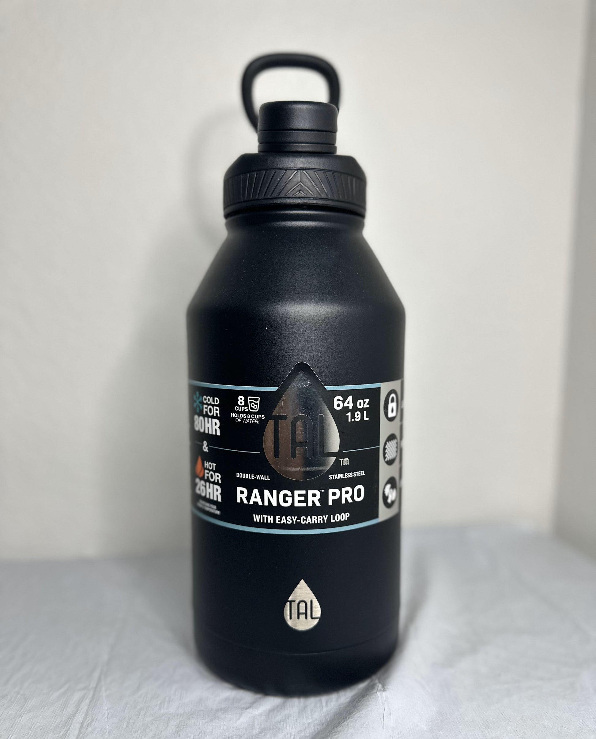 Botella de Agua Tal 64oz